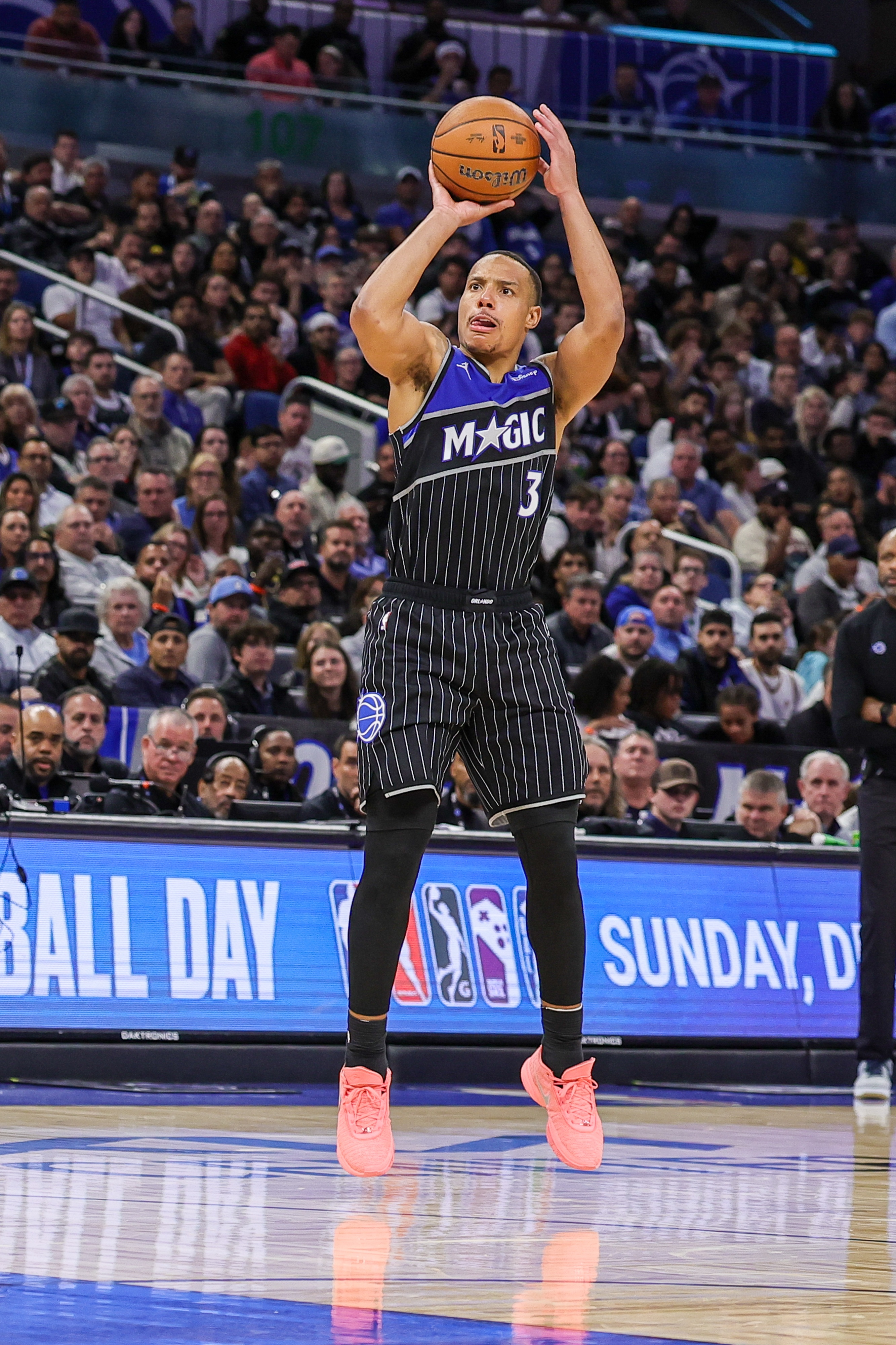 kaiyun-贝恩本赛季3次砍下35+ 魔术队史自2004年麦迪以来后卫最多