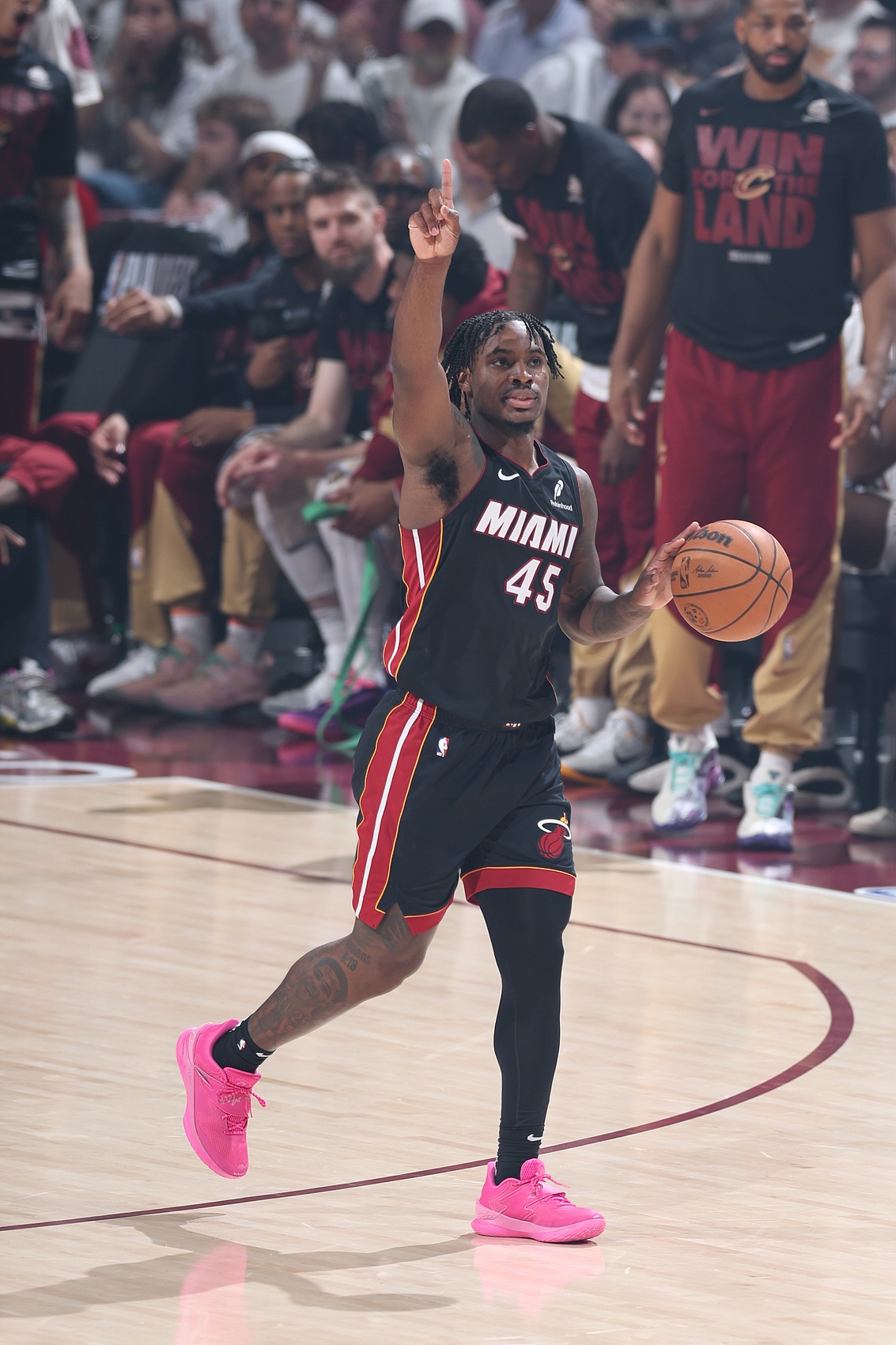 开云-蒂姆-哈达威:我很欣赏戴维恩-米切尔 但他需要更具侵略性